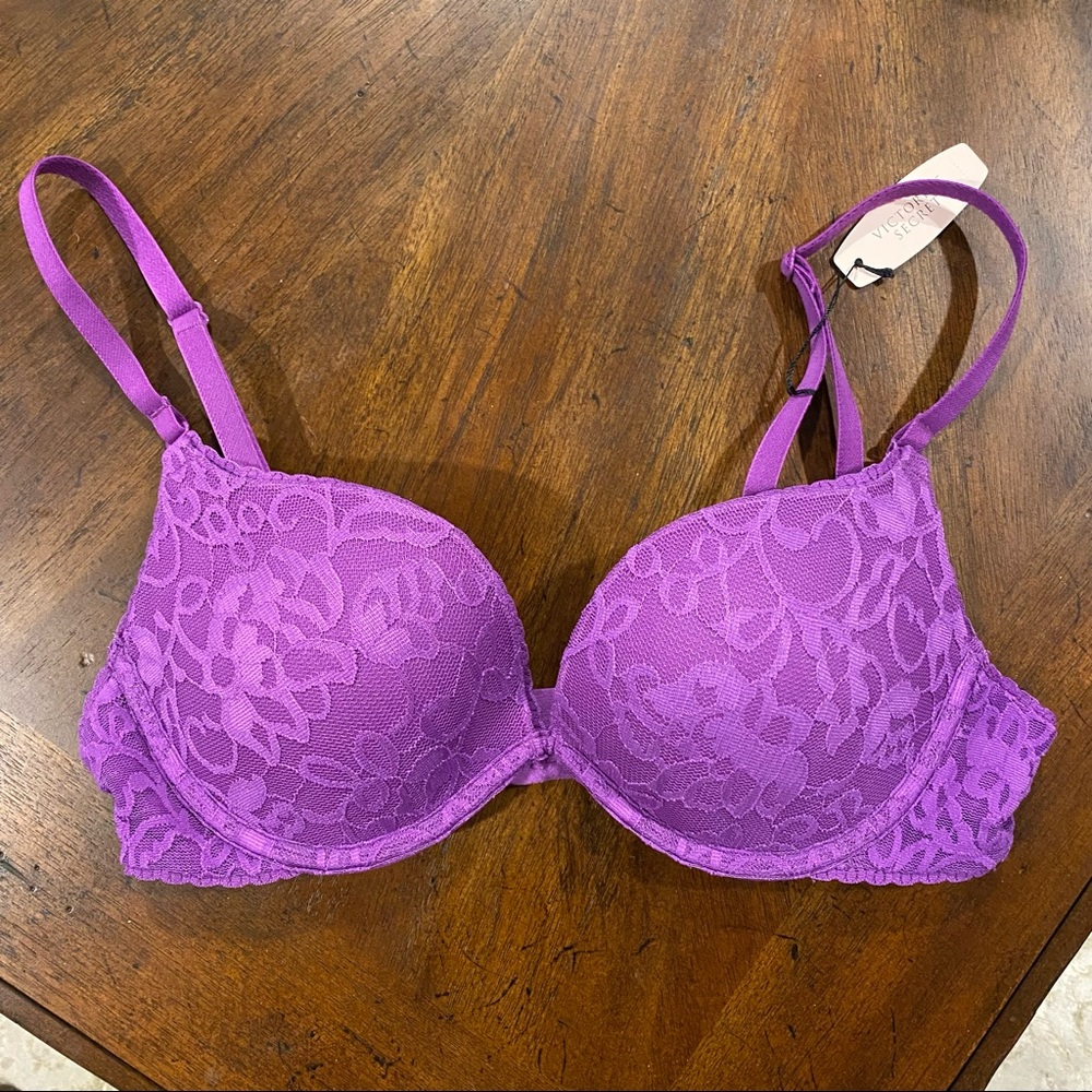 NWT Victoria’s Secret Padded Lace Bra